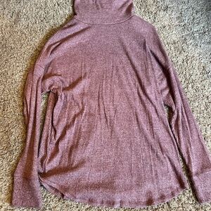 Women's Ribbed Knit Sweater - Mauve